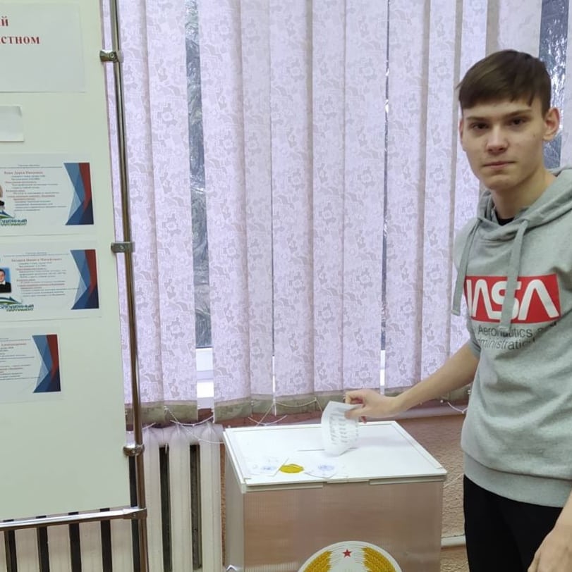 Выборы 21 результат. Фото голосования в молодёжный парламент Беларусь.